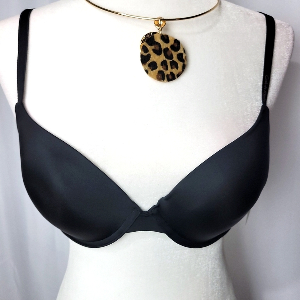 Calvin Klein Women's Push Up Size 36D Underwire Black Bra